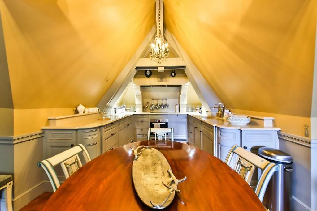 Parc Royal Appartements Paris Apartment