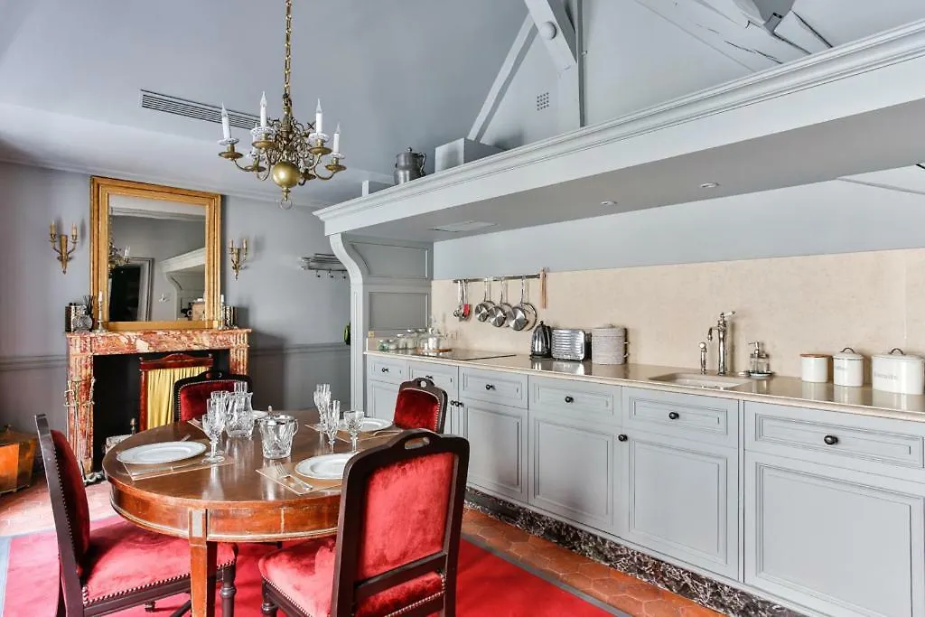Parc Royal Appartements Paris Apartment